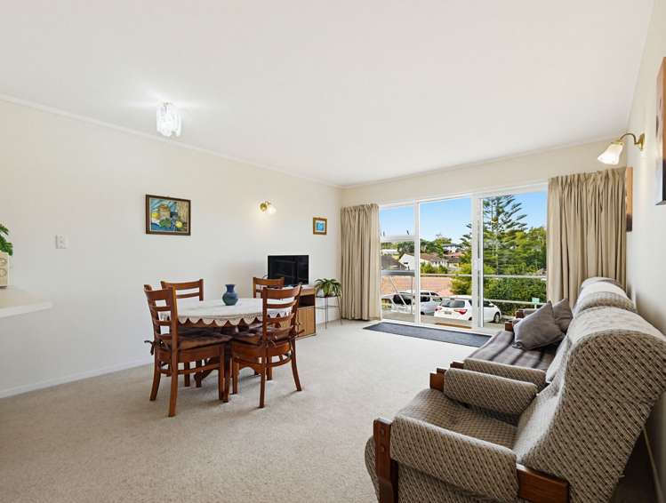 10/16 Willerton Ave_0