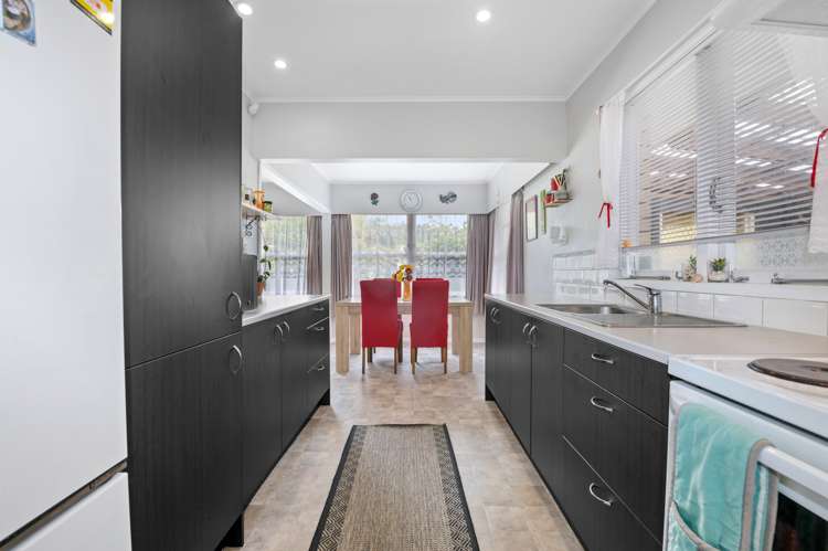 4 Roger Street Pukehangi_3