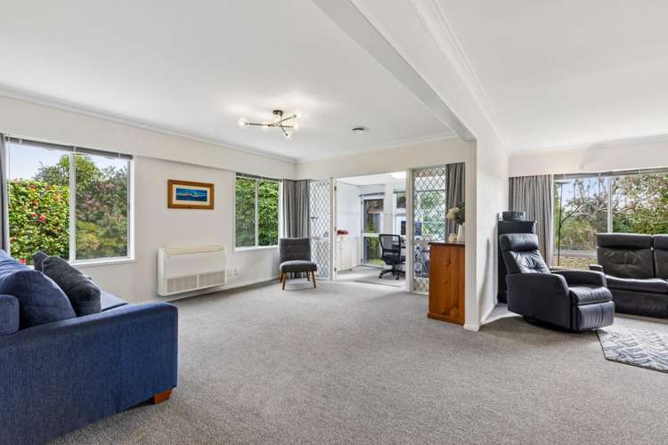 5 Parkvale Road Otumoetai_11