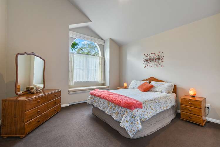 7 Guernsey Place Grandview Heights_11