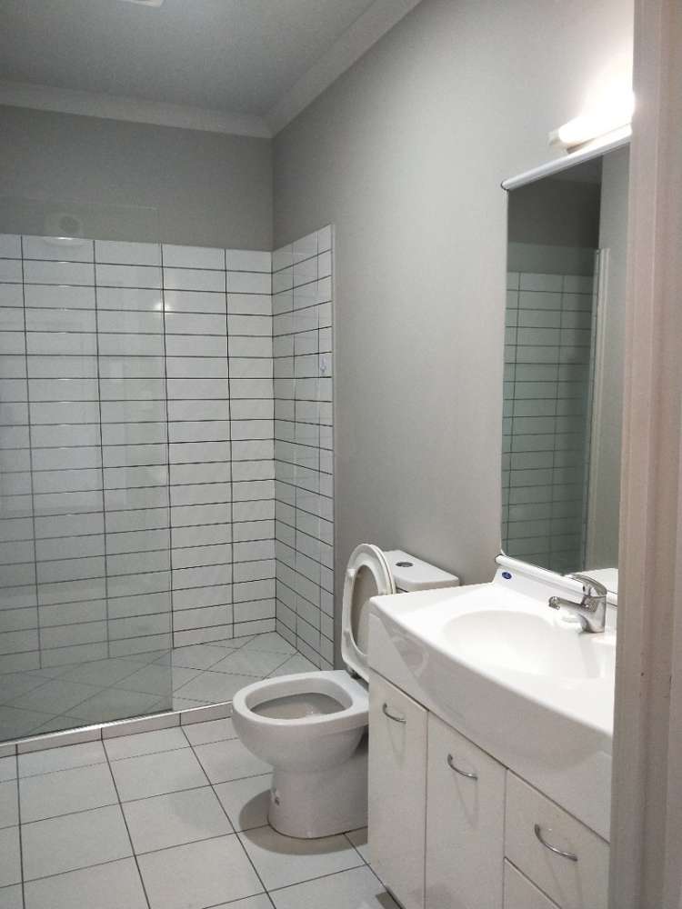 1h/3 Shakespeare Road Napier South_8