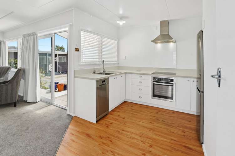 2/7 Lichfield Street Stoke_5