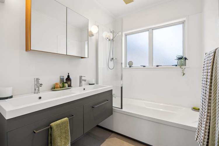 26A Canberra Avenue Lynfield_14