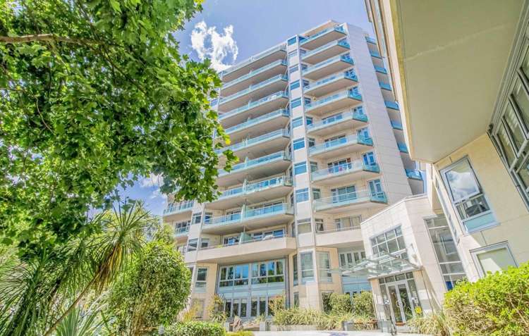 6J/205 Hobson Street_0