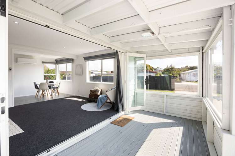 53 Karen Crescent Dinsdale_14