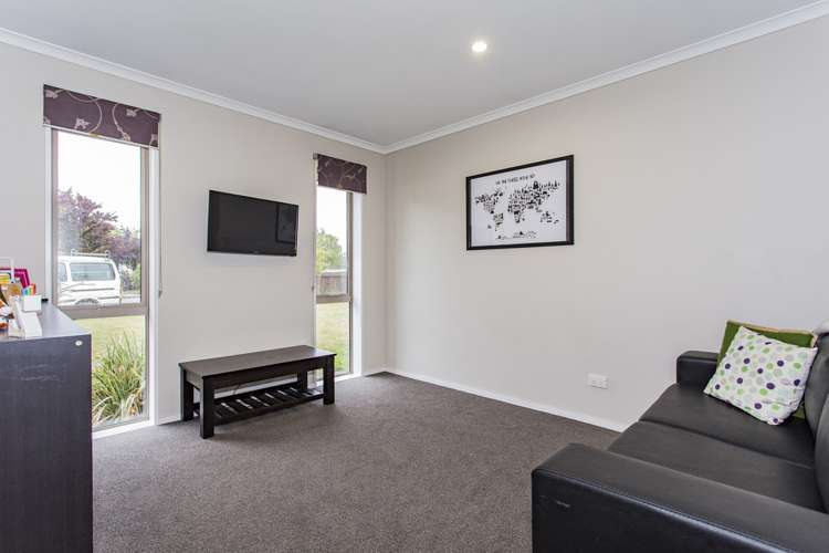 7 Kowhai Street Oxford_10