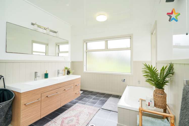 27 Main Street Otautau_13