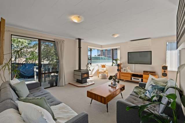 2/2 Yee Place Mount Wellington_3