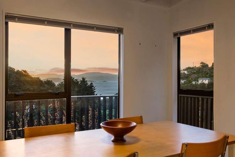 19 Kaitawa Road, York Bay Eastbourne_7