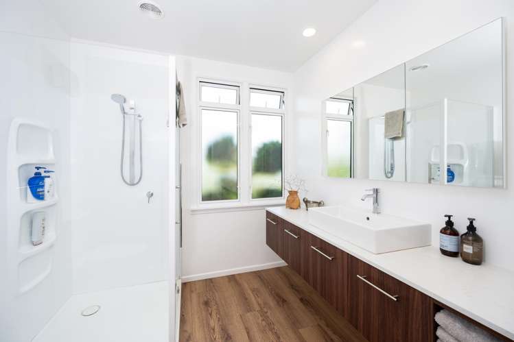 2 Busby Hill Havelock North_10