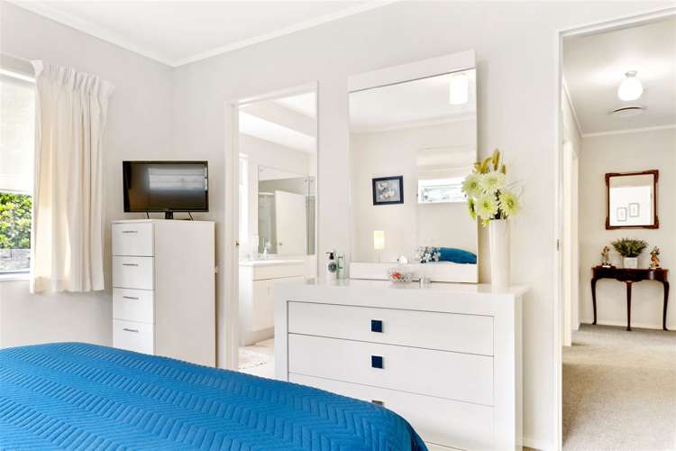 299b Glengarry Road Glen Eden_10