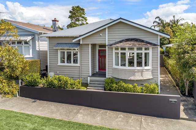 Pet Friendly villa in Westmere!