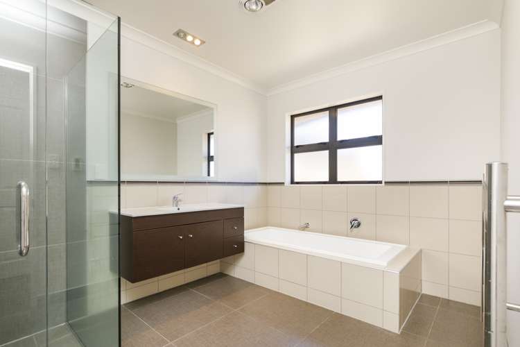 8 Trump Place Kelvin Grove_17