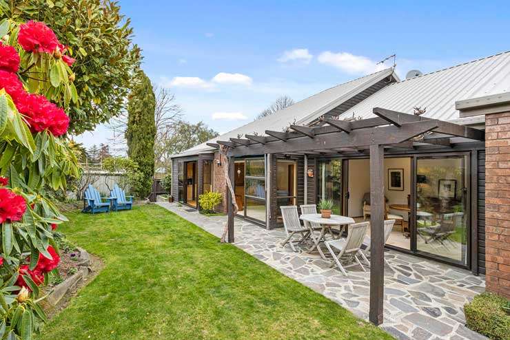 Christchurch house sale