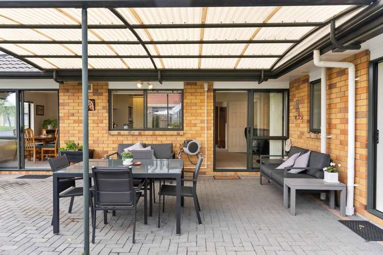 1 Brittas Place East Tamaki_23