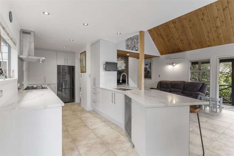 19 Marendellas Drive Bucklands Beach_9