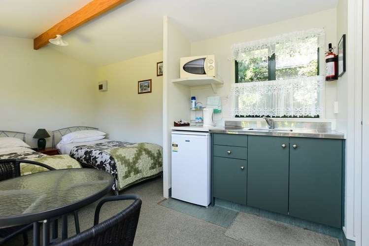 33 Farndon Road Clive_21