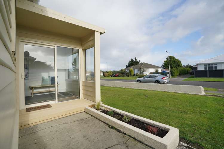 26 Dyson Street Strathern_19