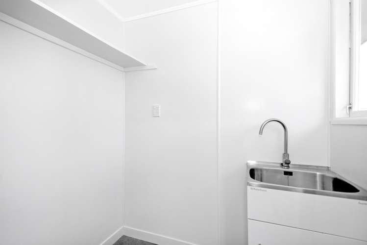 9 Donna Street Outer Kaiti_14