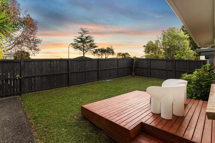 1/42 Girrahween Drive Totara Vale_5