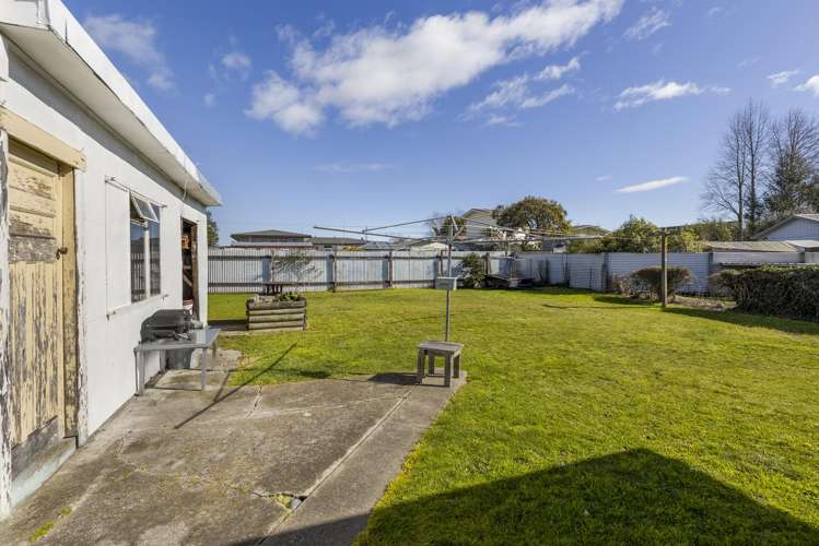 17 Gill Crescent Redwoodtown_13