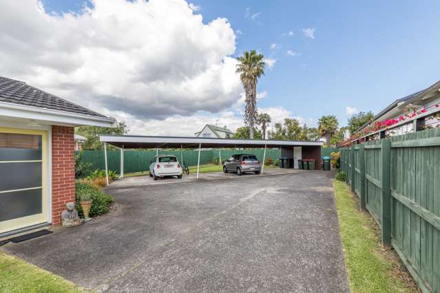 13 Wainui Avenue Point Chevalier_4