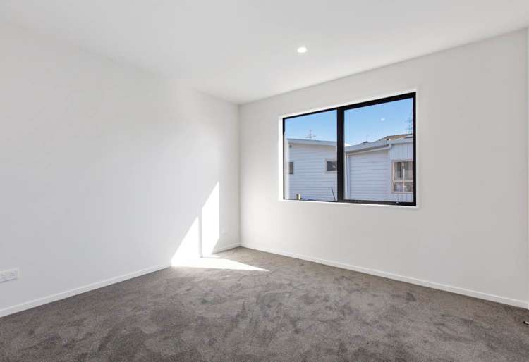 24D Lincoln Park Avenue 11410_8