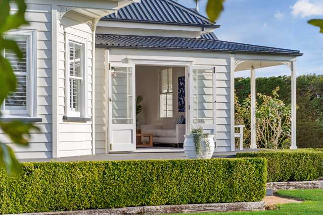 Karaka homeowners revel in the beauty of country life