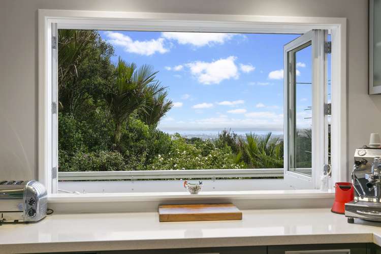 3 The Drive Titirangi_7