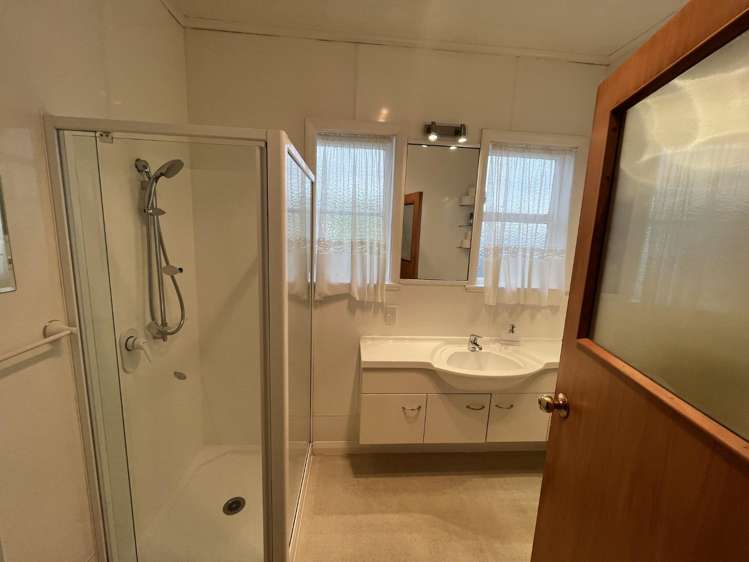 27 Somerset St Brooklands_10