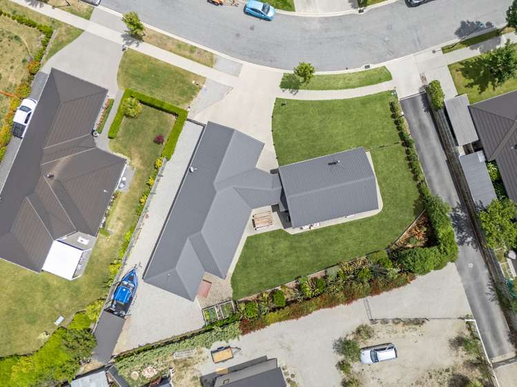 25 Finch Street Albert Town_20