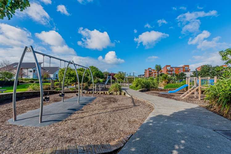 8 Toheroa Street Hobsonville_23