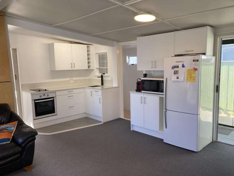 91 Seventh Avenue Urenui_11