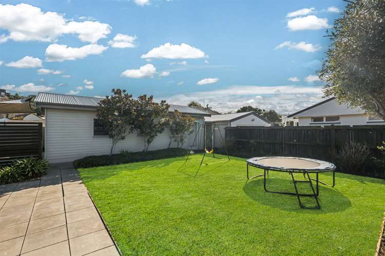 42 Brabourne Street Hillsborough_15