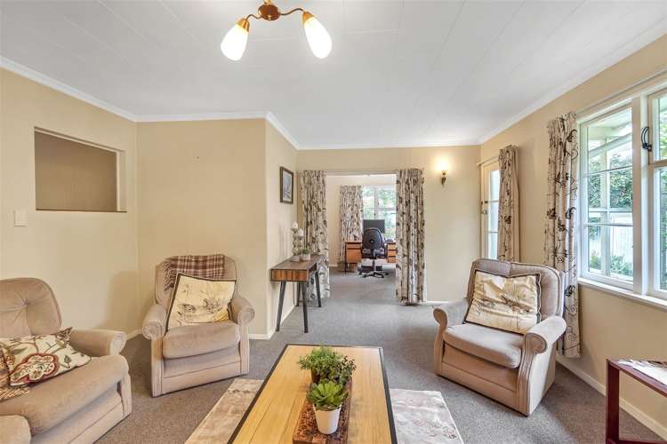 14 Pinehurst Crescent Russley_9