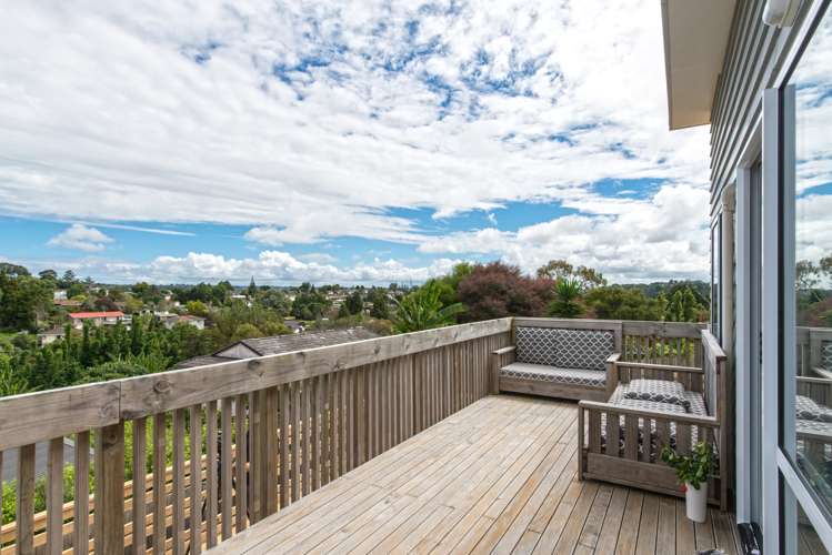 49 Leo Street Glen Eden_25