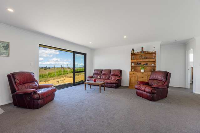 635 Golden Stairs Road Mareretu_4