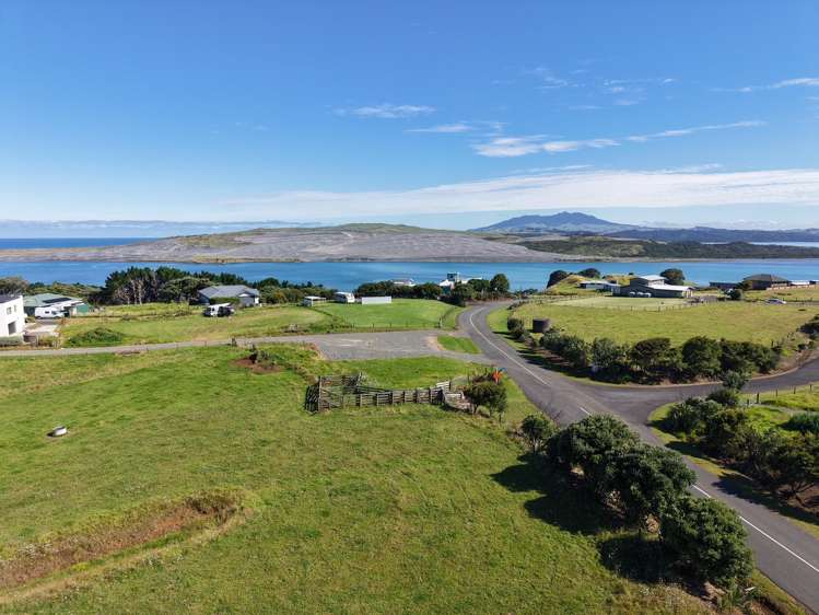 147 Maukutea Drive Aotea Harbour_6