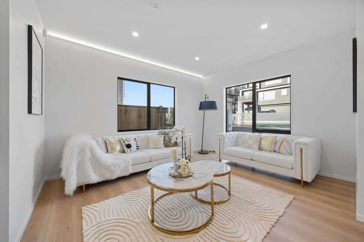 11 Mill Hill Close Flat Bush_13
