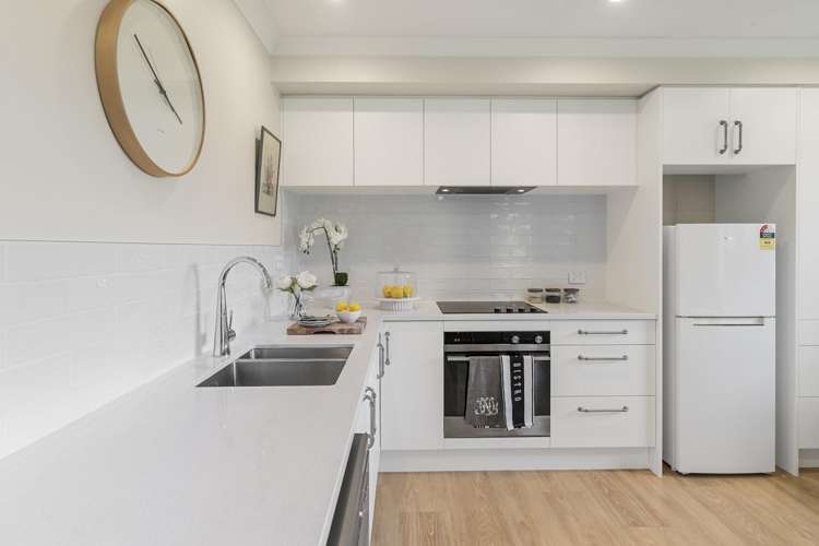 102/14 Terry Came Drive Cambridge_8