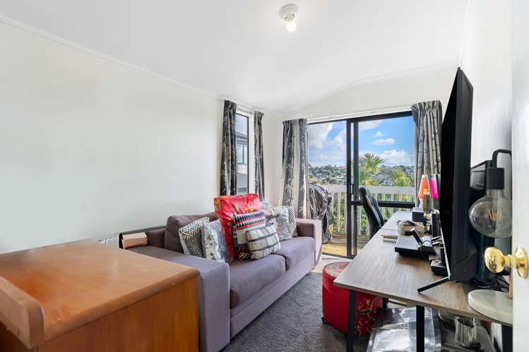 2/7 Arran Road Browns Bay_10