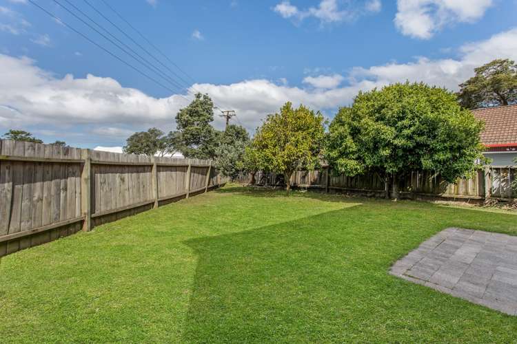 22 Reid Road New Lynn_5