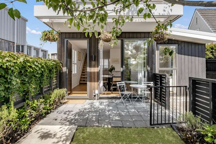 1/4 Glen Atkinson Street St Heliers_4