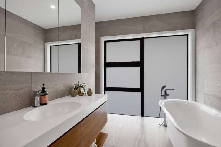 24 Washer Road Omata_9