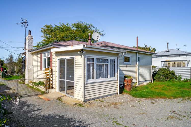 412 High Street South Carterton_15