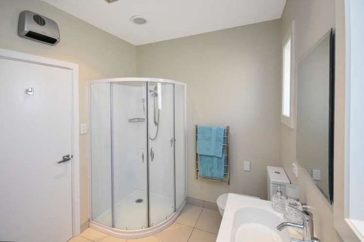 35 Coughtrey Street Saint Clair_10