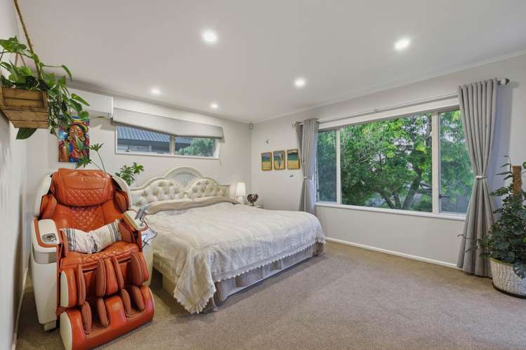 22 Windfall Grove Greenhithe_24