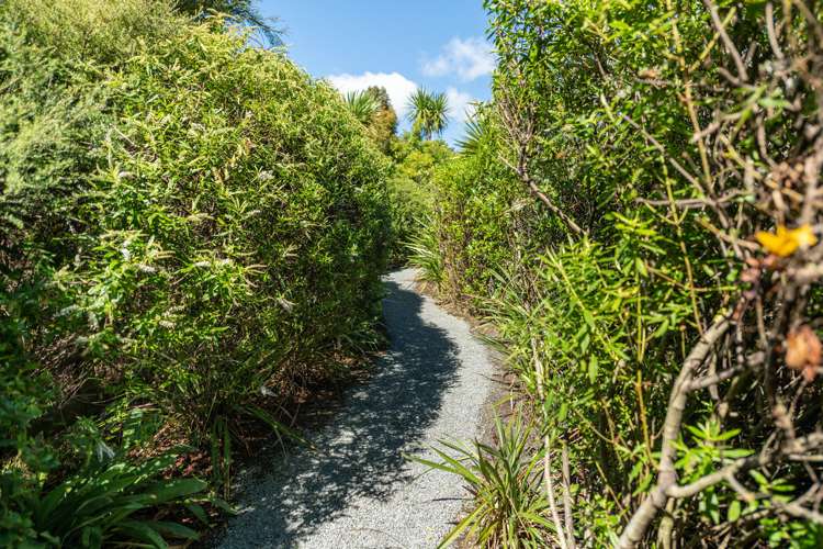 6 Orakei Place Welcome Bay_32