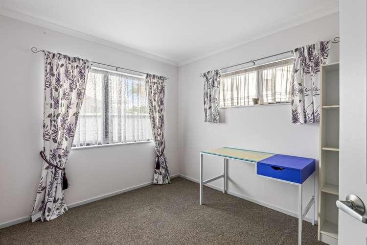 7a Barberry Lane Te Atatu Peninsula_15