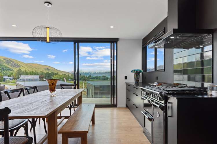 35 D'Archiac Drive Lake Tekapo_14